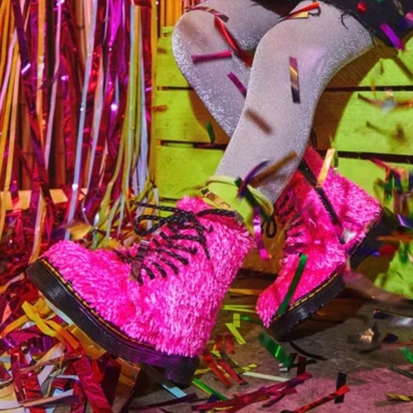 NWOT Dr Martens 1460 Pink Boots - Picture 4 of 12